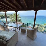 Nies Seaside Appartments * Sourpi