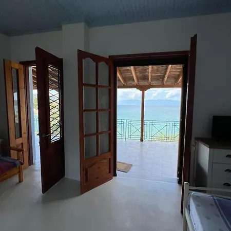 Nies Seaside Appartments Sourpi