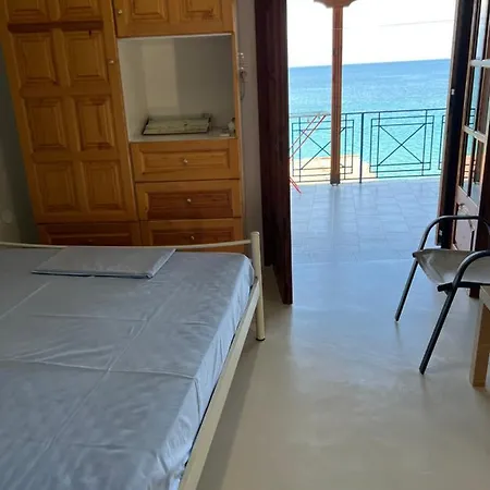 Nies Seaside Appartments Appartamento Sourpi