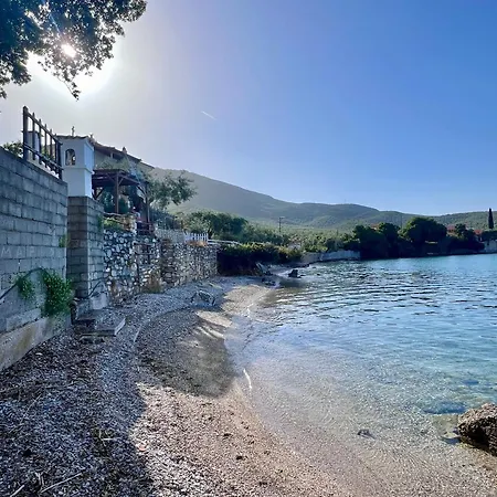 Nies Seaside Appartments Apartament Sourpi